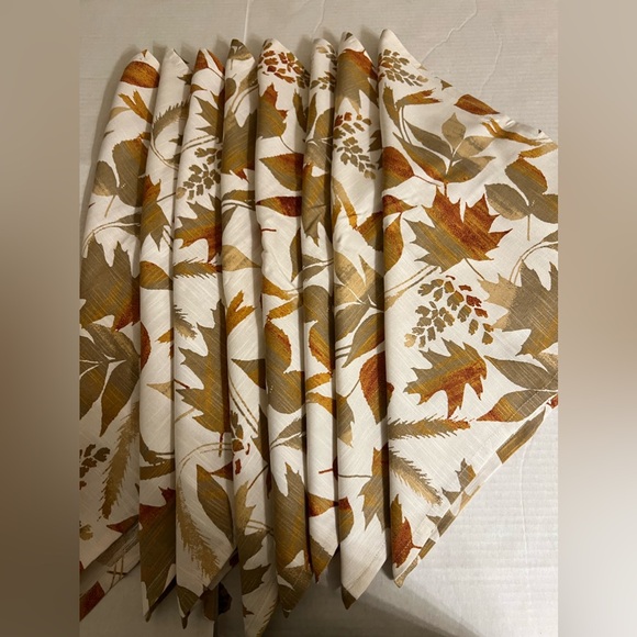 Napkins Set of 12 Leaf Pattern in Fall Colors NWOT - Picture 2 of 14